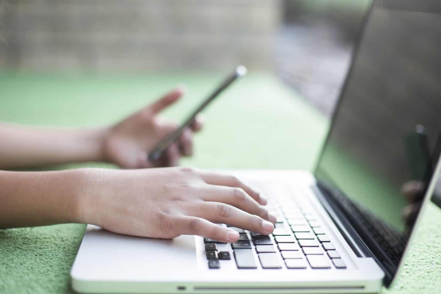 how to send a document from your laptop to your iphone