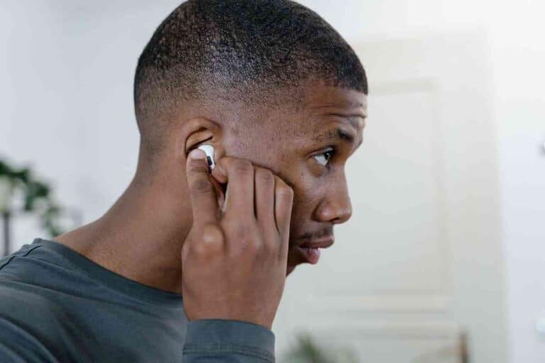 Why People Can t Hear Me On My Airpods Answered The Gadget Buyer Tech Advice