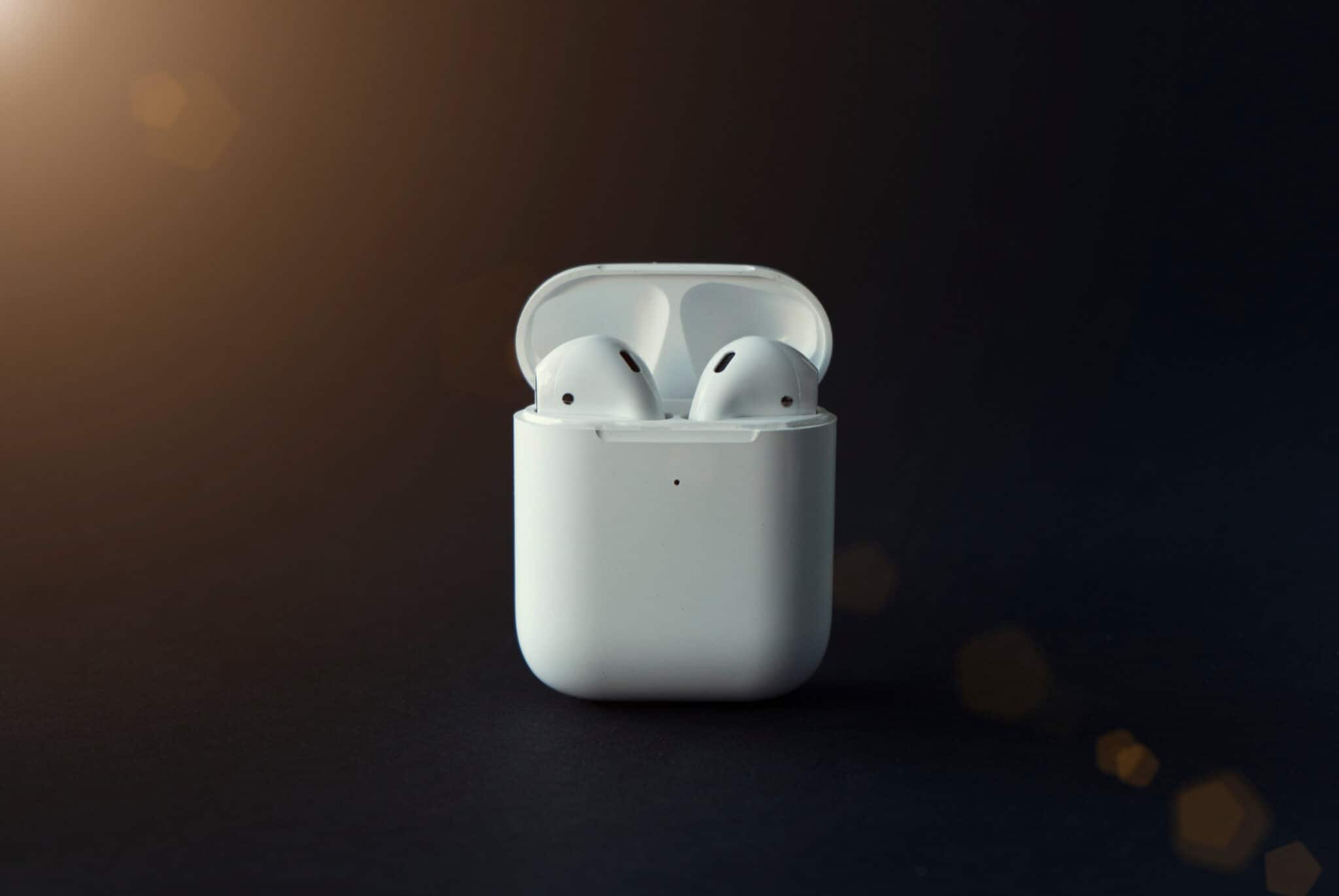 Can AirPods Use Any Case? [Explained!] The Gadget Buyer Tech Advice