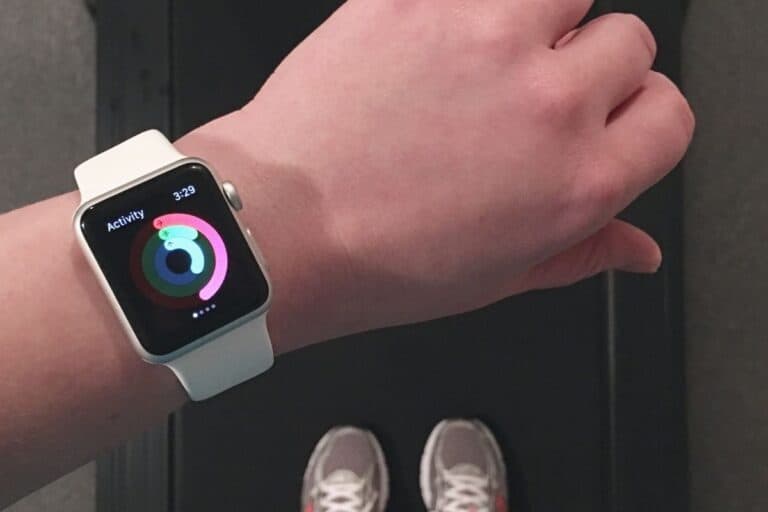 How Long Do Apple Watches Last? [Explained!] The Gadget Buyer Tech