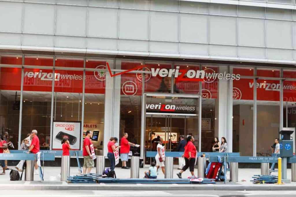 Will a Verizon Phone Work on ATT 1 Will a Verizon Phone Work on AT&T?