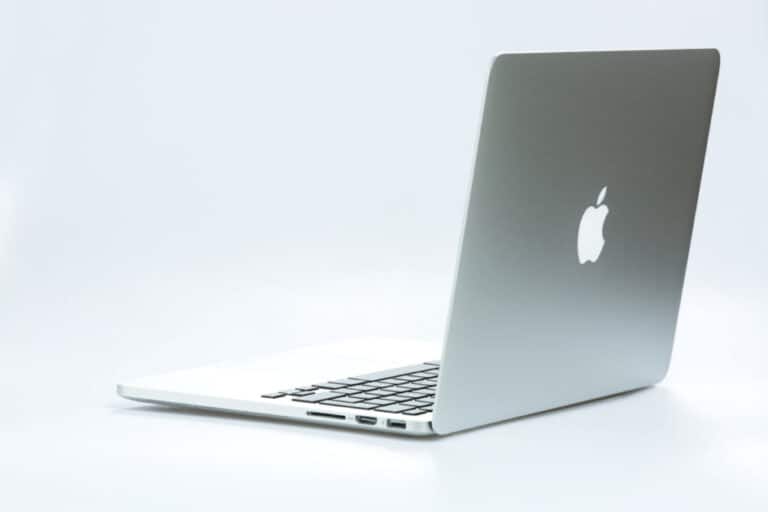 Do Beats Flex Work with MacBook?