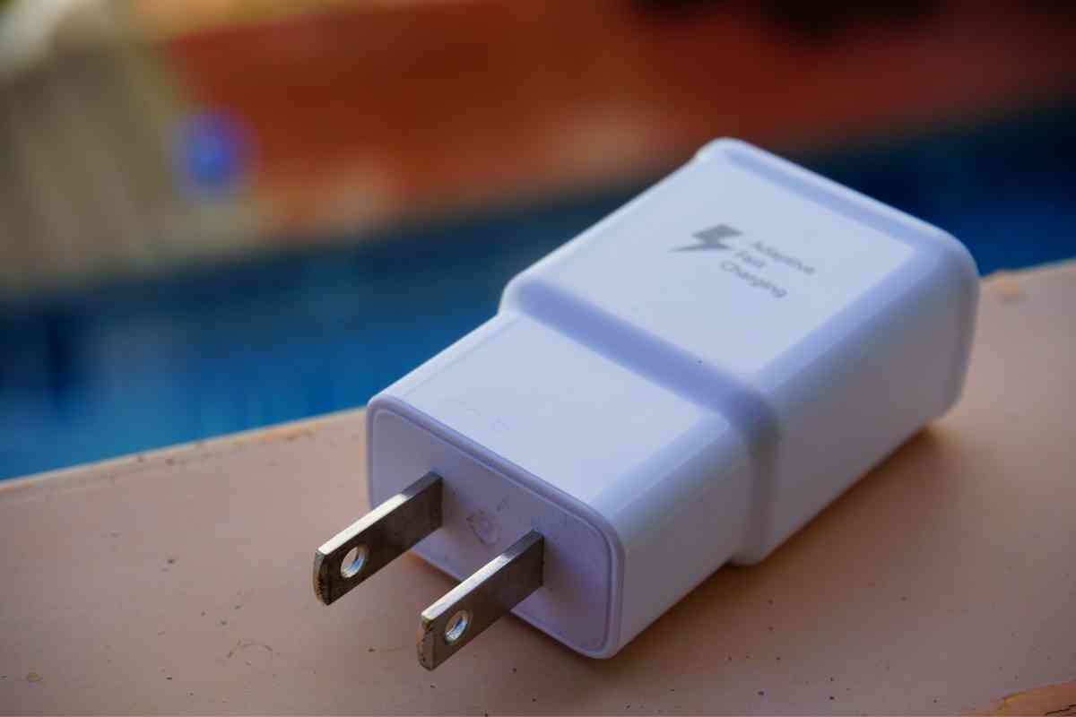 Can I Charge Beats Flex With A MacBook Charger? The Gadget Buyer