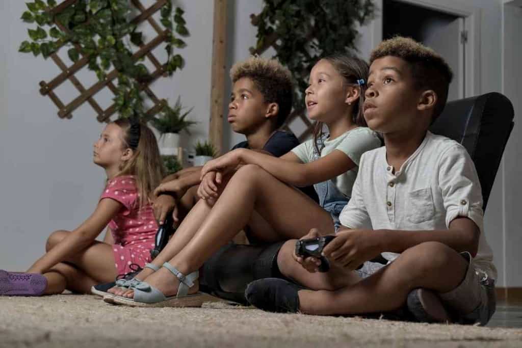 how-many-bluetooth-headphones-can-connect-to-apple-tv-4k-great