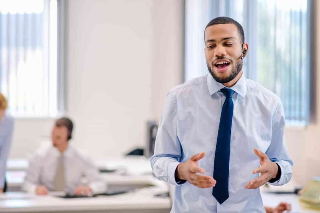 Can You Use a Bluetooth Headset With a Landline Phone 1 Can You Use a Bluetooth Headset With a Landline Phone?