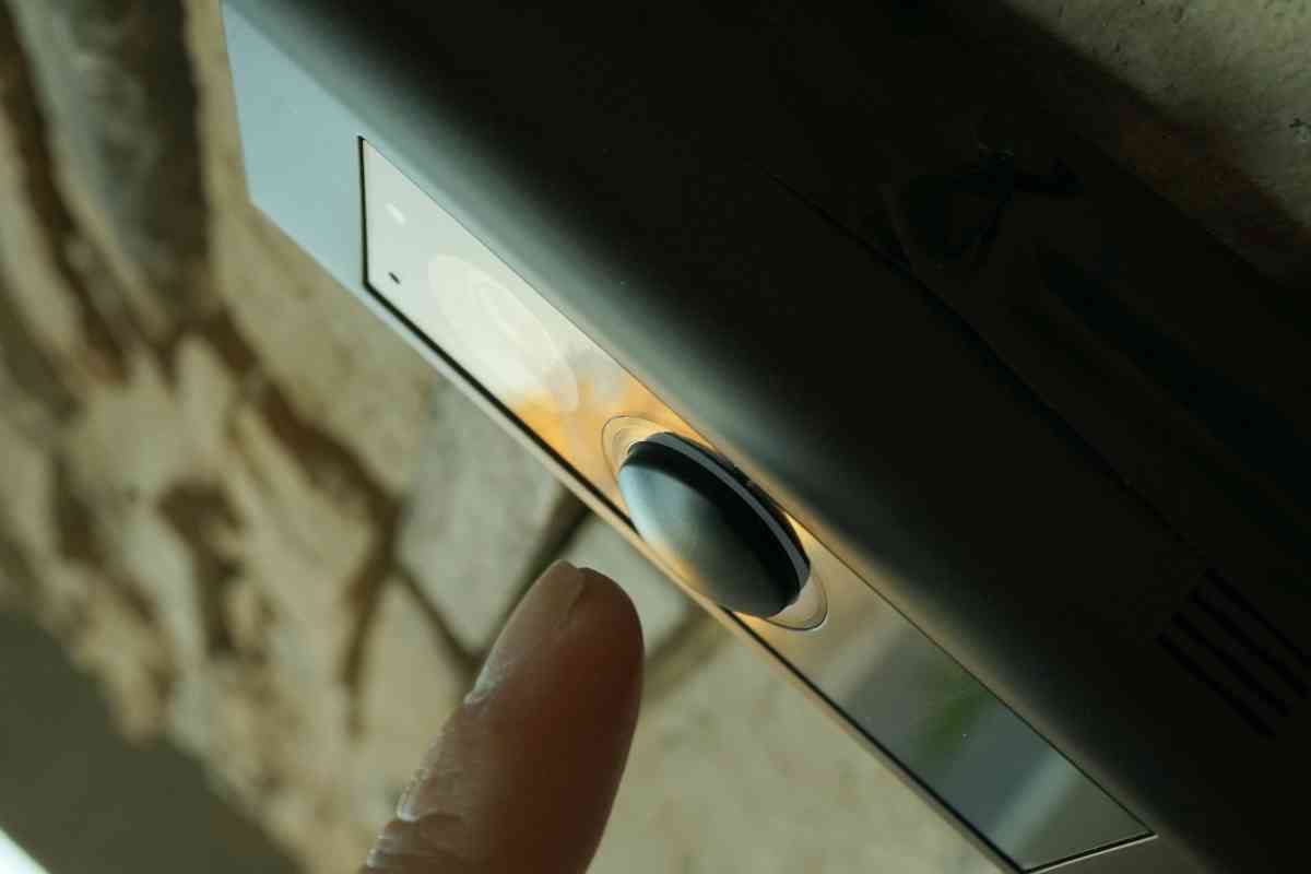 5 Best Apartment Doorbells For Renters The Gadget Buyer Tech Advice