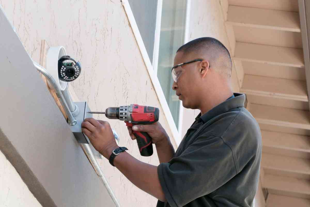 can tenants install security cameras california