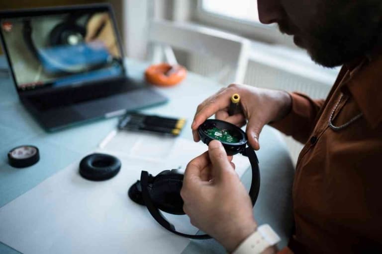 How Long Do Headphones Last? The Gadget Buyer Tech Advice