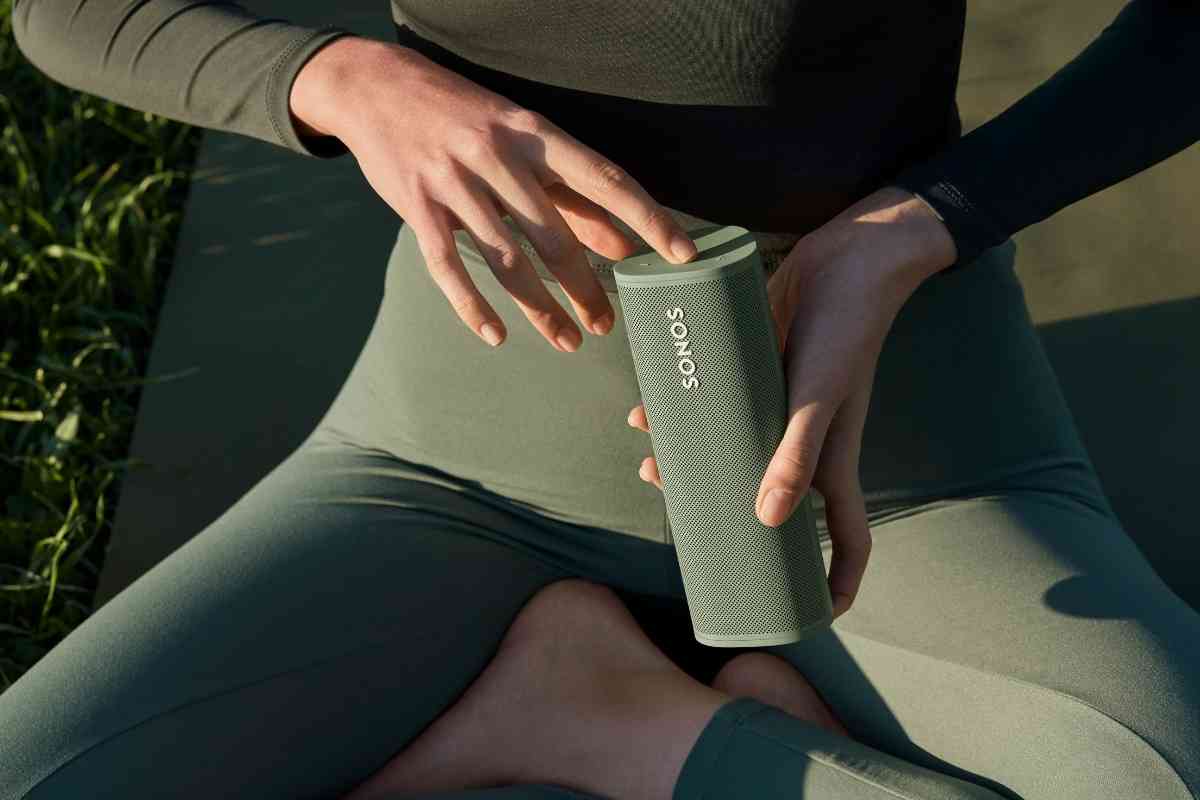 Does The Sonos Roam Charge When It’s Turned Off? Answered! The Gadget