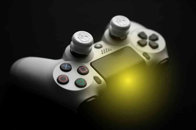 How To Tell If A PS4 Controller Is Charging [EXPLAINED] The Gadget