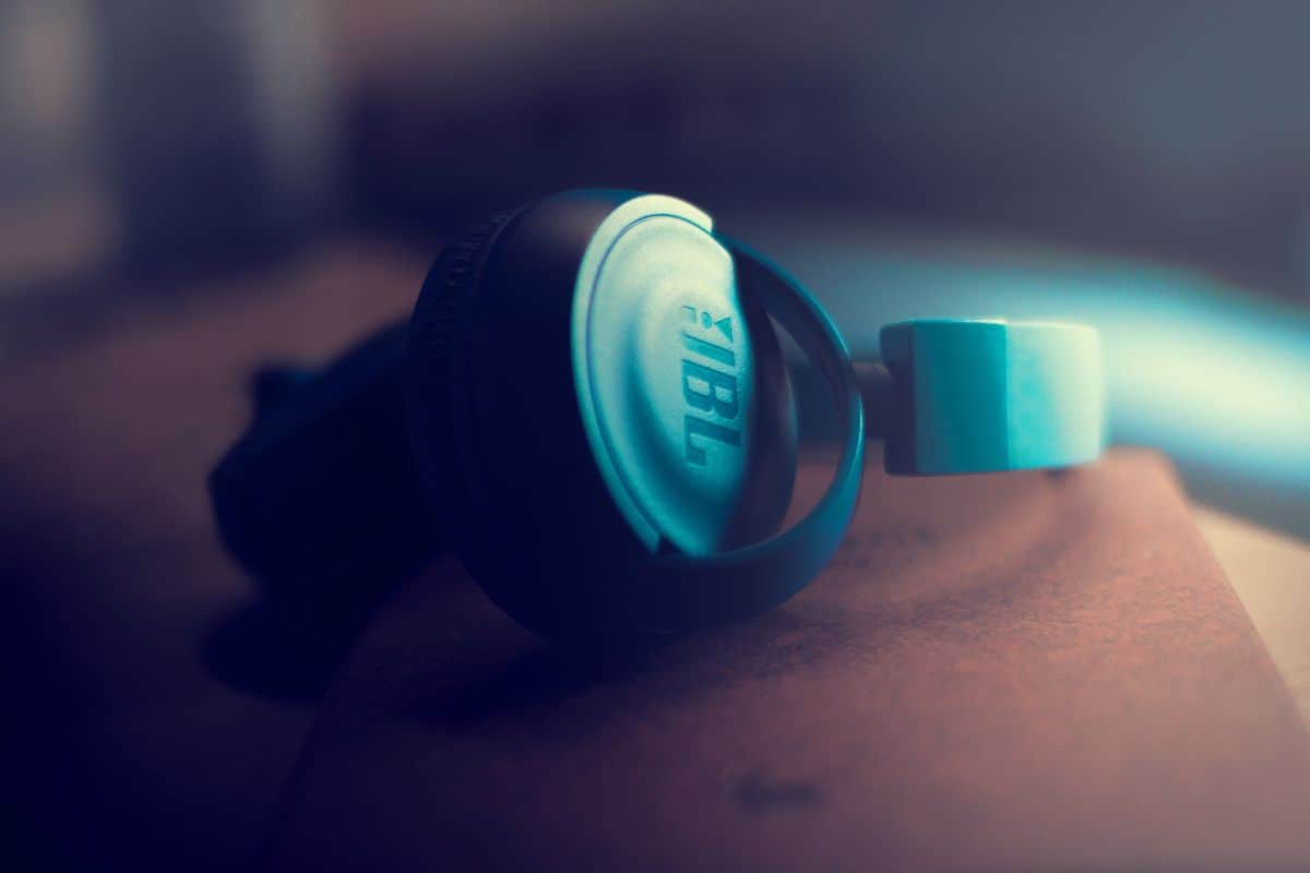 Pairing JBL Headphones: The Ultimate Guide - The Gadget Buyer | Tech Advice
