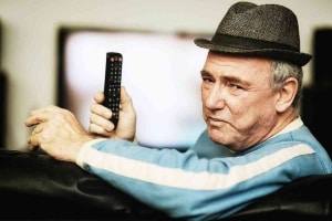 Roku Remote Power Button Not Working? [6 FIXES!] - The Gadget Buyer