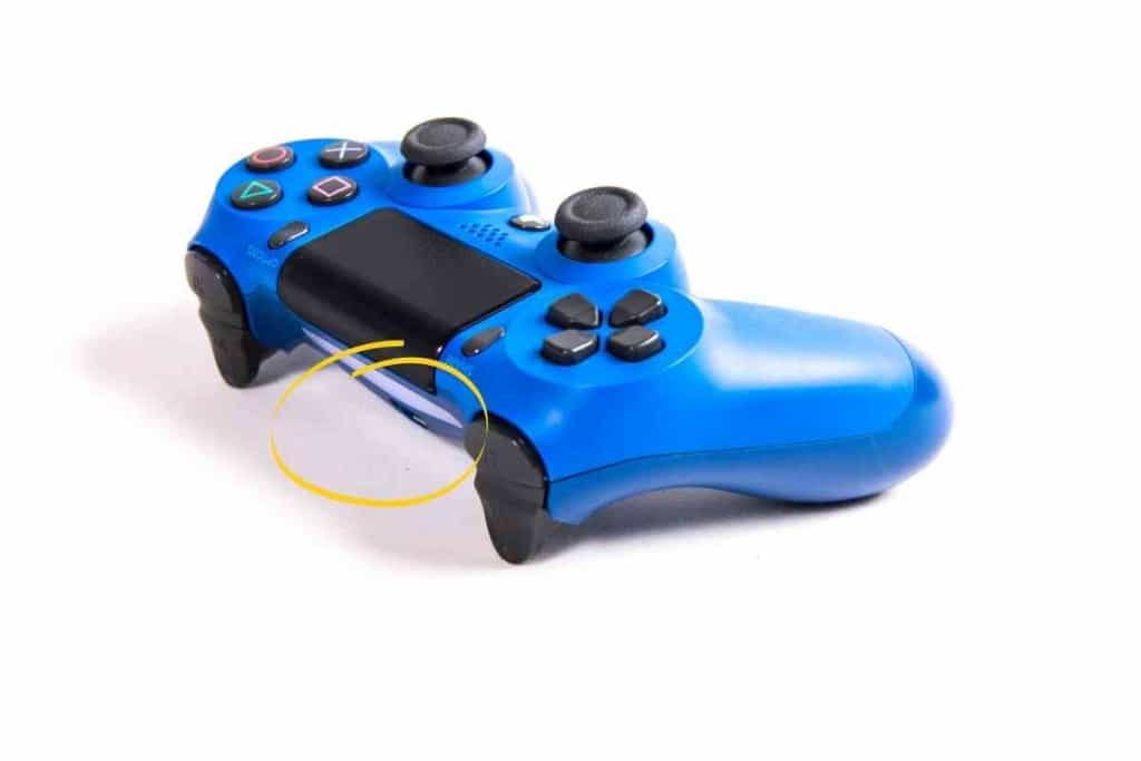 What Is The EXT Port On A PS4 Controller 1 What Is The EXT Port On A PS4 Controller? 3 Helpful Uses!