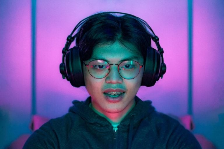 Will JBL Headphones Work With An Xbox One? Solved! The Gadget Buyer