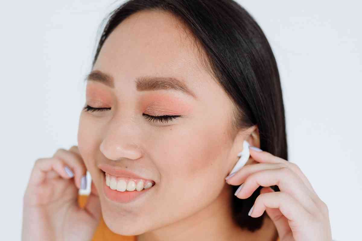 AirPods Microphone Not Working Easy Steps To Fix The Gadget Buyer