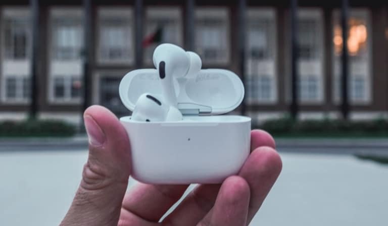 Why Your AirPods Pro Case Is Dying So Fast (And How To Fix It)