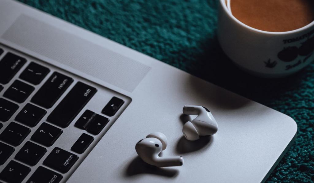 Apple airpods pro and hot choco 