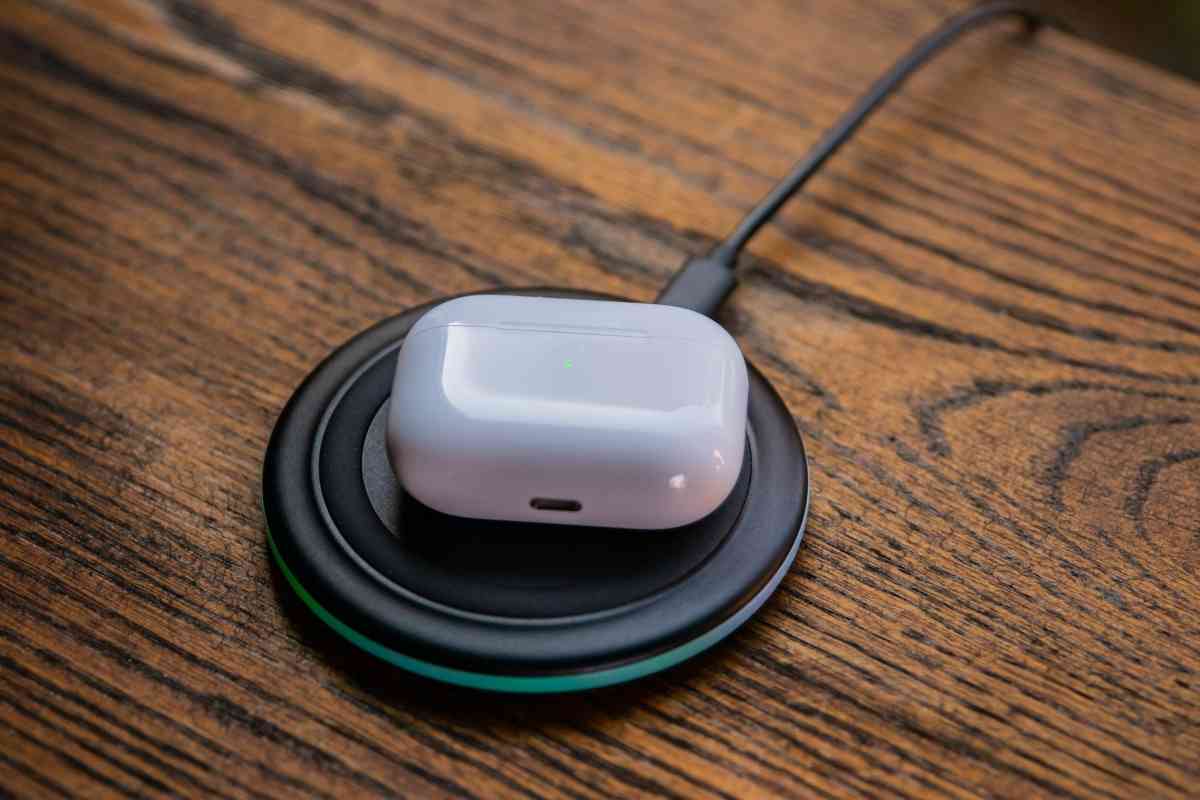 Can You Charge AirPods Without The Case Only Ways To Do It The Gadget Buyer Tech Advice