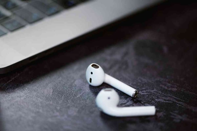7 Steps To Connect Your AirPods To Your Dell Laptop