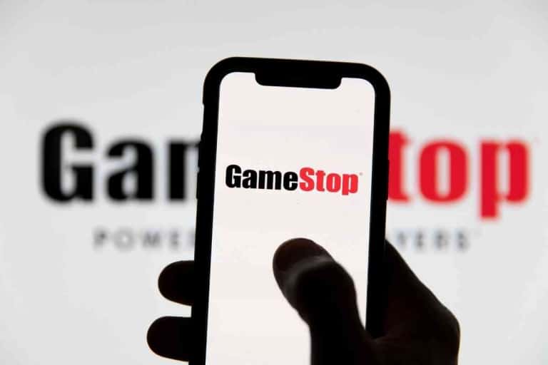 does-gamestop-buy-phones-the-ultimate-sellers-guide-the-gadget-buyer