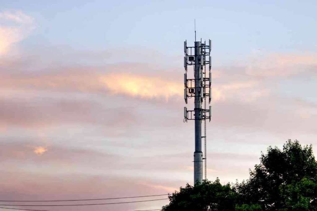 boost mobile towers used