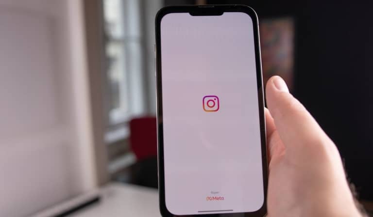 A Guide to Your iPhone’s Instagram Notifications Settings