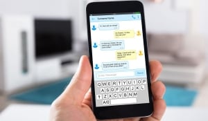 can you archive old text messages on iphone