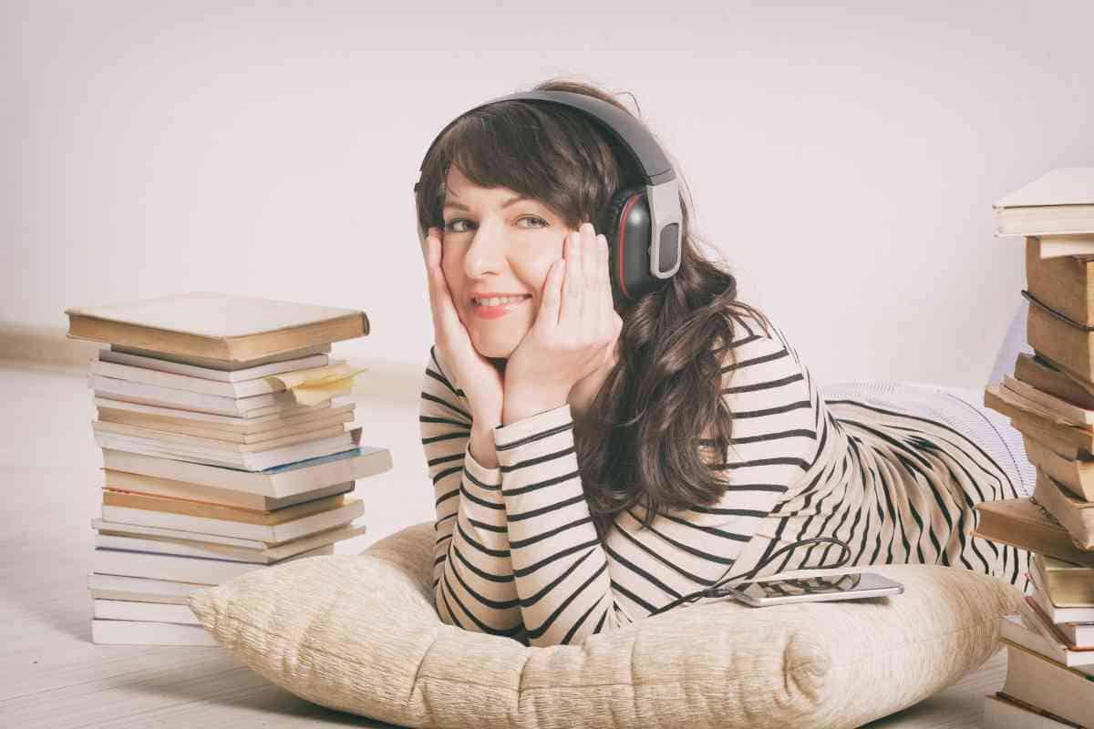 How Do I Listen to Audiobooks On My iPhone? The Gadget Buyer Tech