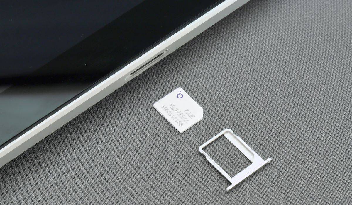 how-to-easily-switch-your-sim-card-to-a-different-phone-the-gadget