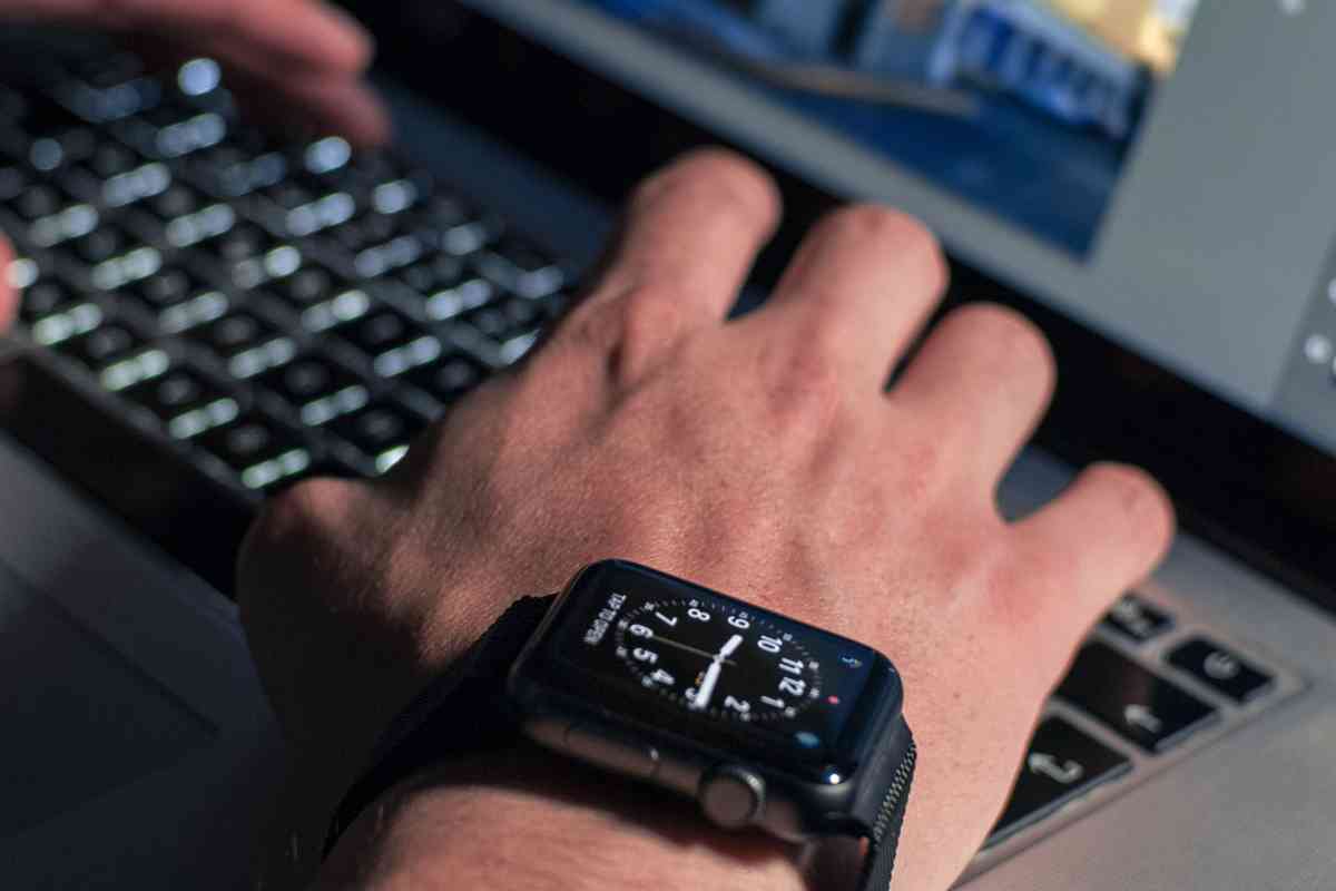 how-do-you-turn-off-now-playing-on-an-apple-watch-the-gadget-buyer