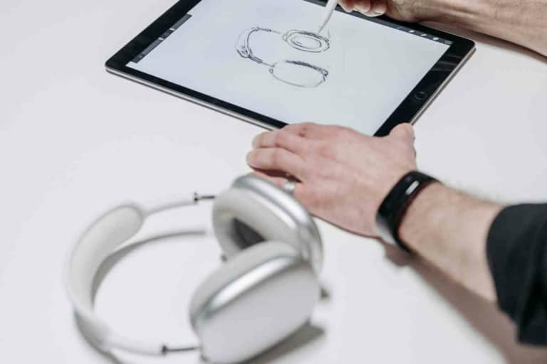 Where Do I Plug In Headphones On My IPad? IPad Headphone Jack Located