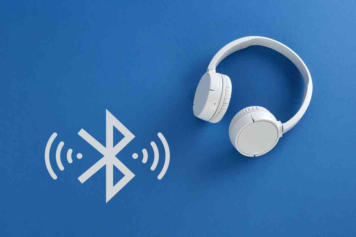 Should Bluetooth Be On Or Off? Is It OK To Leave Bluetooth On? The