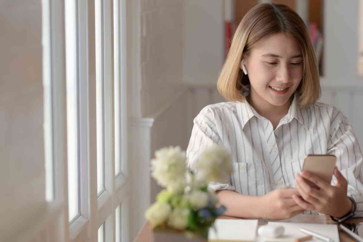 Why People Can't Hear Me On My Airpods, Answered! The Gadget Buyer